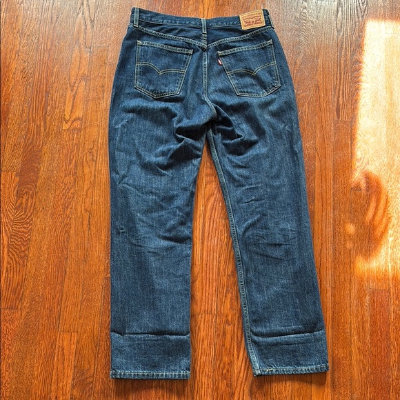 Levi’s Size 29 Low Pro Straight Jeans in a Dark Wash 100% Cotton - Picture 3 of 6